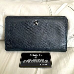 Chanel Black Leather CC Long Bifold Wallet (pre-own)